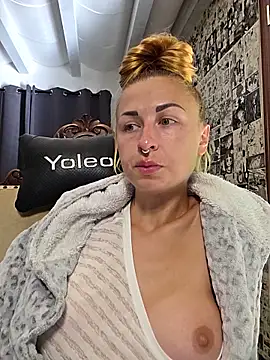 kylie_blck webcam