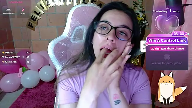 Maggie_Fox3 live cam on StripChat