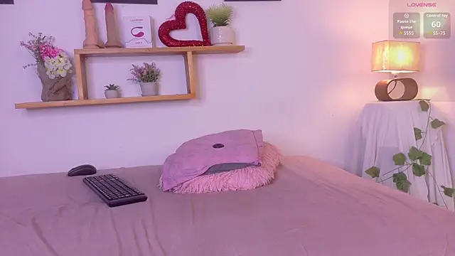 nairagold_ webcam