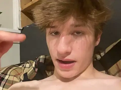 yourwhiteboy1 webcam
