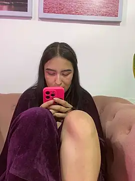 RoussAntonella live cam on StripChat