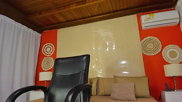 BarbieKano webcam