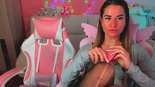 hotty_girls_here webcam