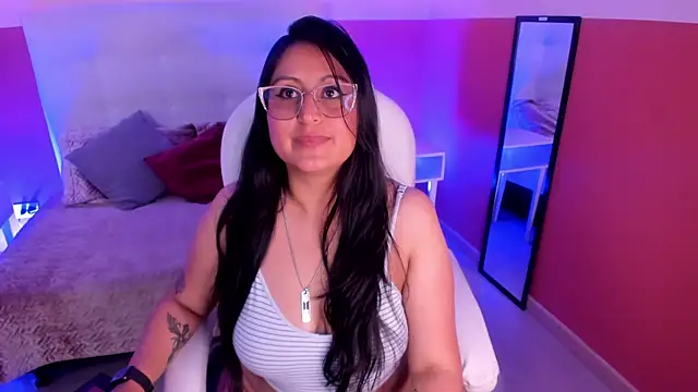 Amber_gold_ webcam