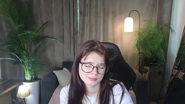 MelissaMay__ live cam on StripChat