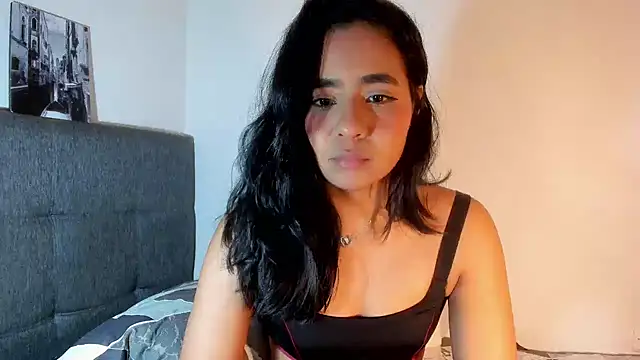 valeryvegas_2 live cam on StripChat