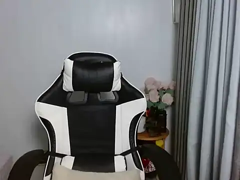 curlyasian_njxx webcam