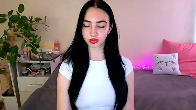 WildKittenX_ live cam on StripChat