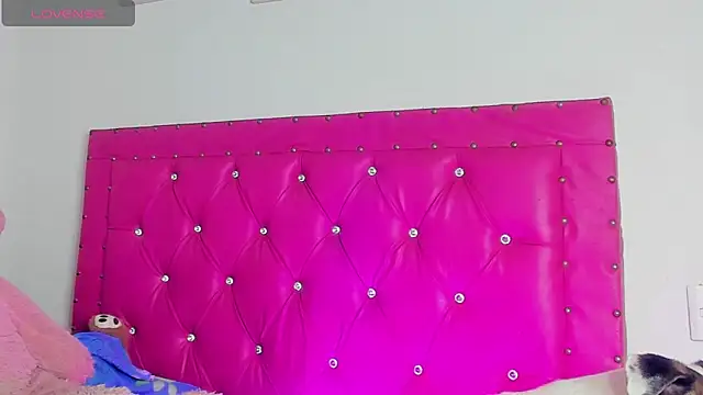 dahiiangomezz live cam on StripChat