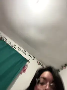 indiegirl666 live cam on StripChat
