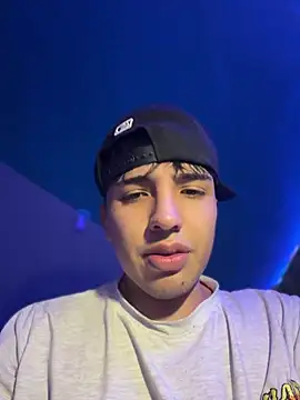 pabonsito live cam on StripChat