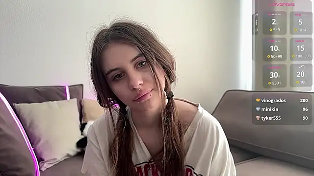 evvaavve live cam on StripChat