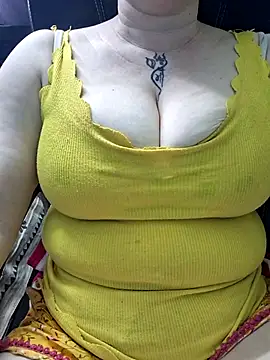Indian_Coupl3 webcam