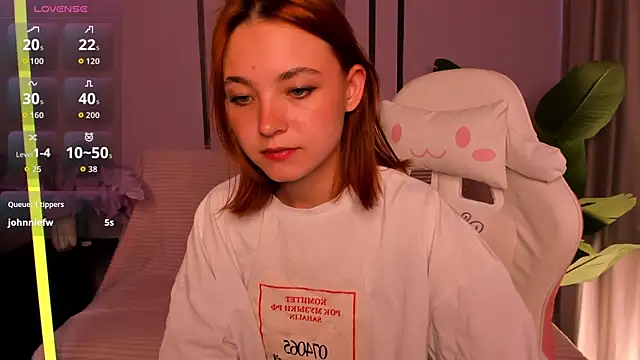 New_Web_Girl live cam on StripChat