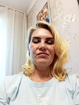 JennyOMay webcam