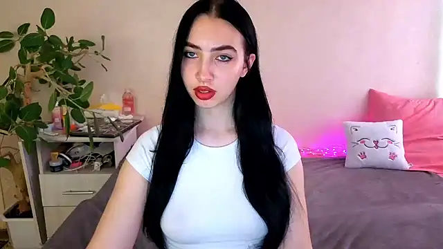 WildKittenX_ live cam on StripChat
