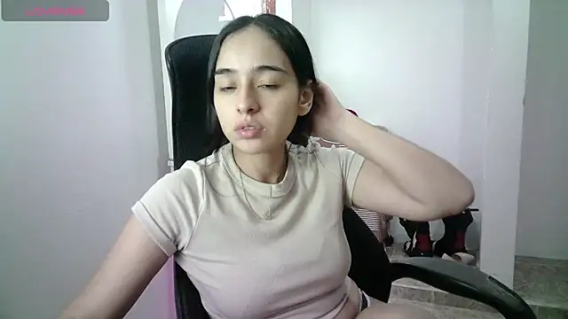 aineangeel live cam on StripChat