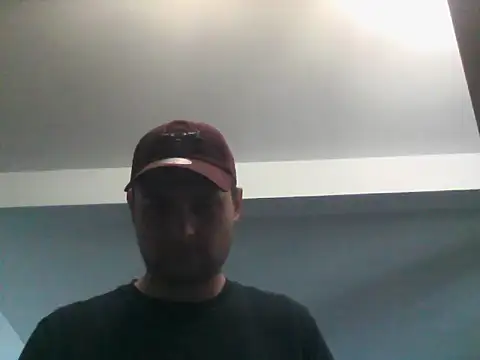 DefiniteTimor live cam on StripChat