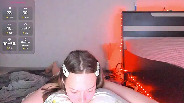 LolaMeddisson webcam