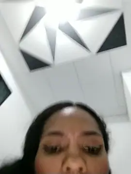 Karen_Ariass live cam on StripChat