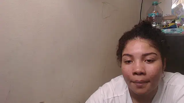 madelene live cam on StripChat