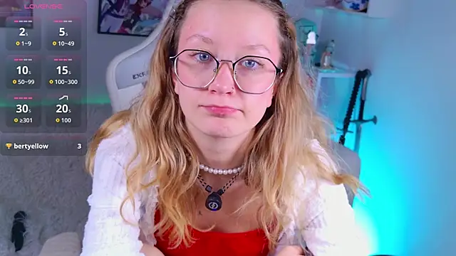 AmelieViolet webcam