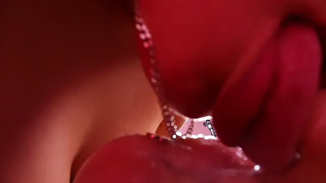 Guadalupe_07_ live cam on StripChat