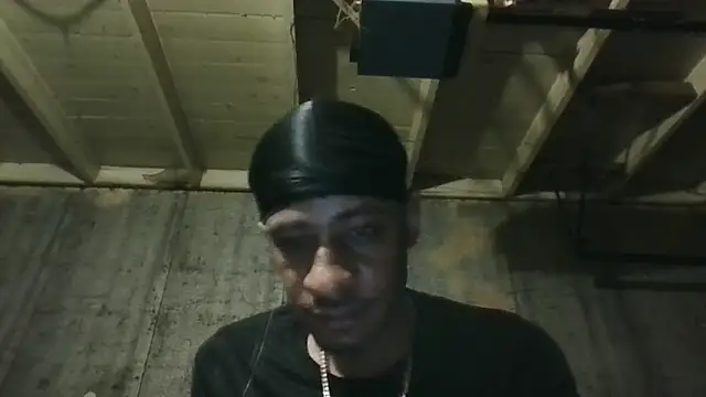 Leo99842 webcam