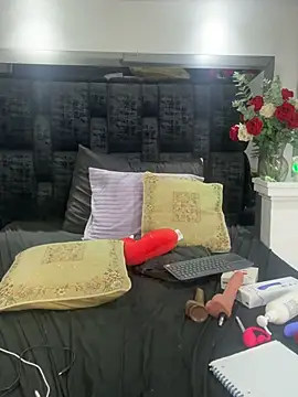 Arianna_Jones1 live cam on StripChat
