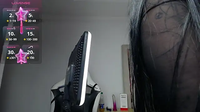 Ashley_piinkk_ live cam on StripChat