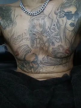 Kerryflon live cam on StripChat