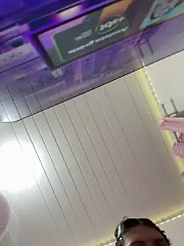 luludolll live cam on StripChat