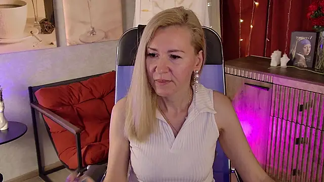 DonnaSmitth live cam on StripChat