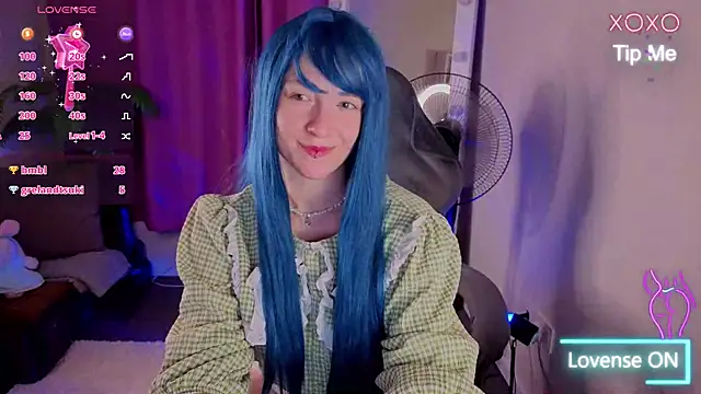 Ricki_Bloom live cam on StripChat