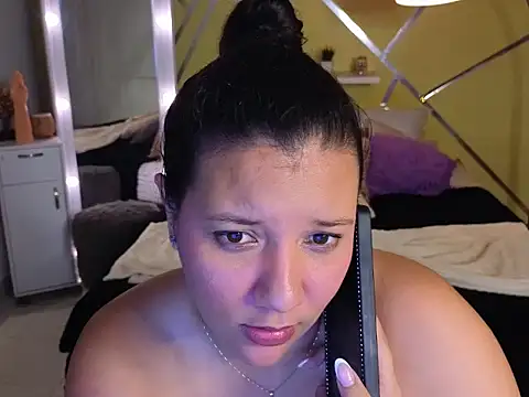 Jana_lolipopyummy live cam on StripChat