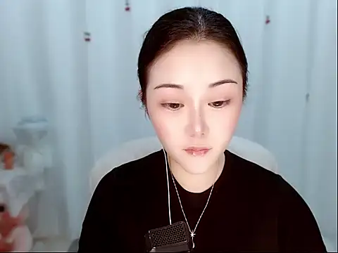 Amy-cnbaby live cam on StripChat