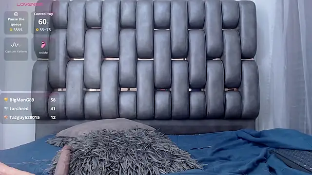 Madison_Copers live cam on StripChat