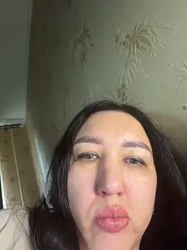Naughtbaby_2025 webcam