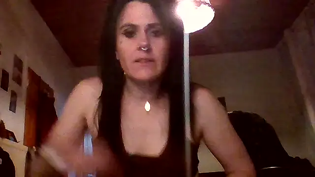 Sosso19squirt live cam on StripChat