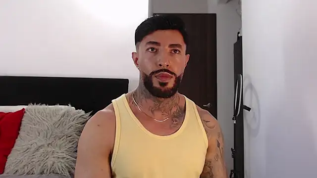 andrea_de_lucaa webcam