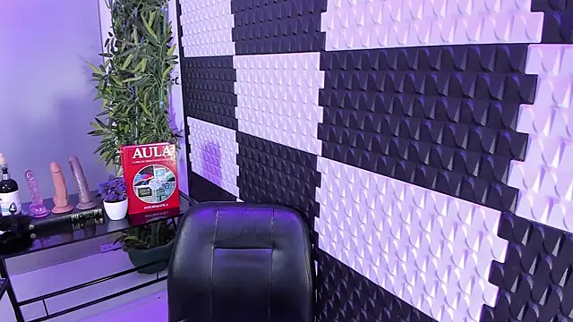 AlinaMorris webcam