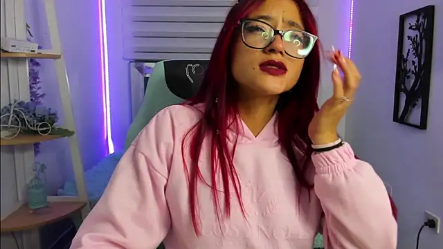 Sara_Red_X webcam