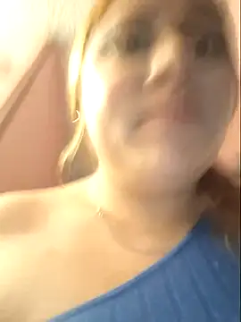 venuscopper live cam on StripChat