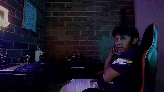 ethann2_ webcam