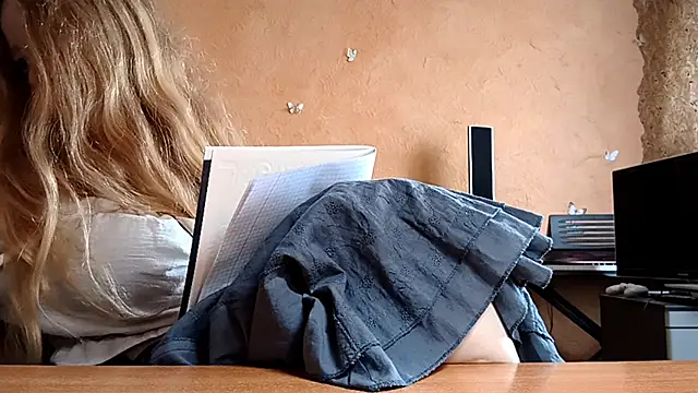KateVibe_01 live cam on StripChat