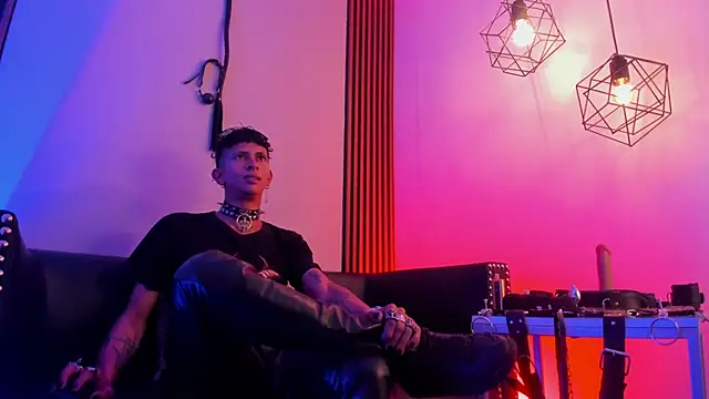 Maximoking26 webcam