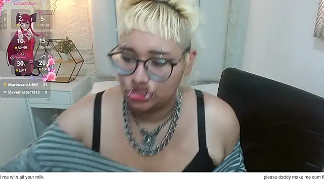 Echypyon_ live cam on StripChat
