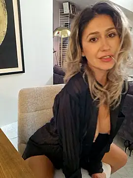 CelynaRoss webcam