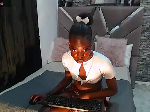 Model: black_tsx