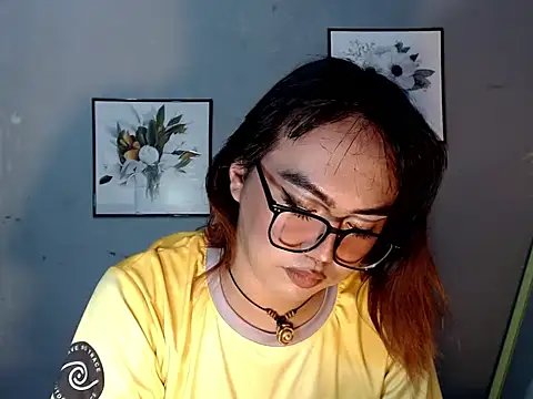 Asianblk_barbiedoll webcam